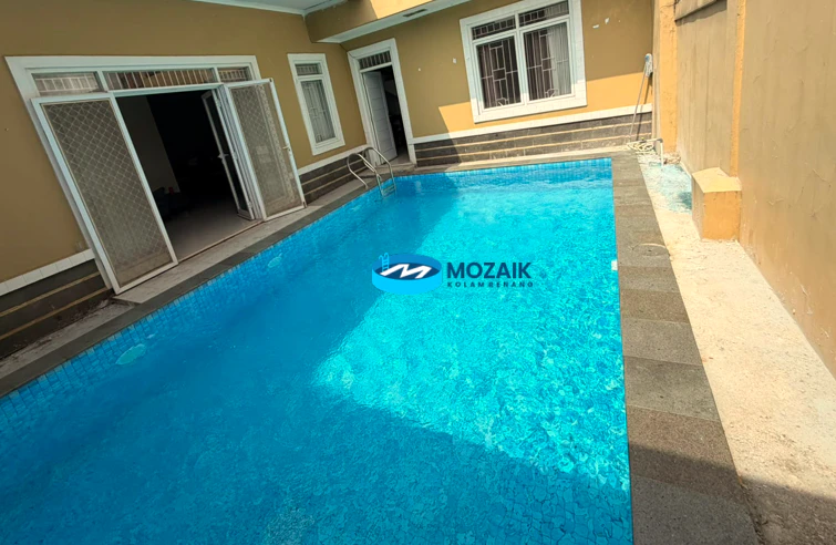 Keramik Kolam Renang